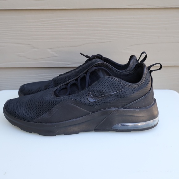Nike Air Max Motion 2 Triple Black Men’s Sneakers Size 10.5 - Picture 3 of 9
